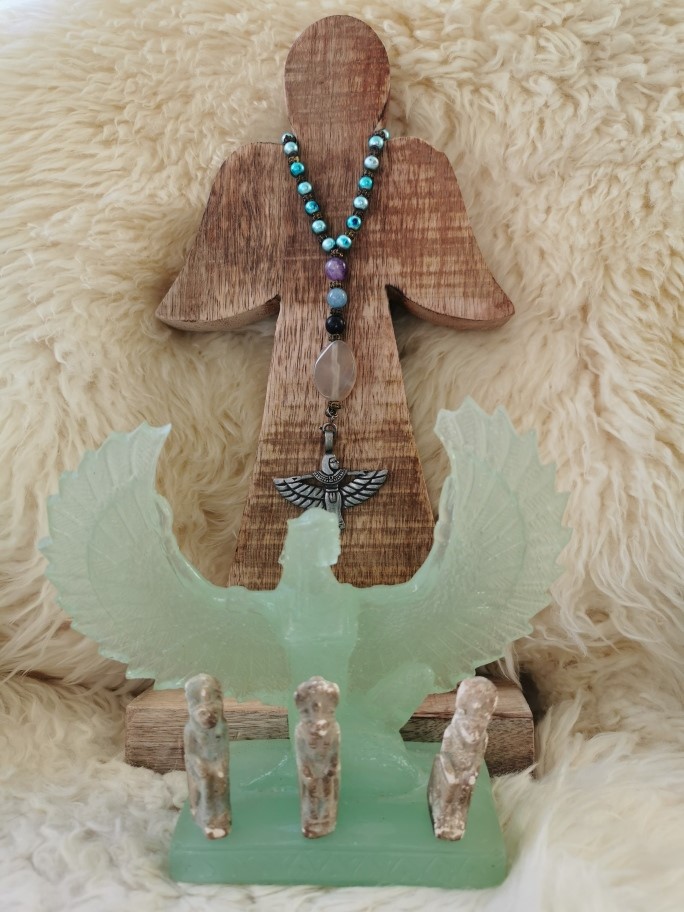 Isis et Sekhmet